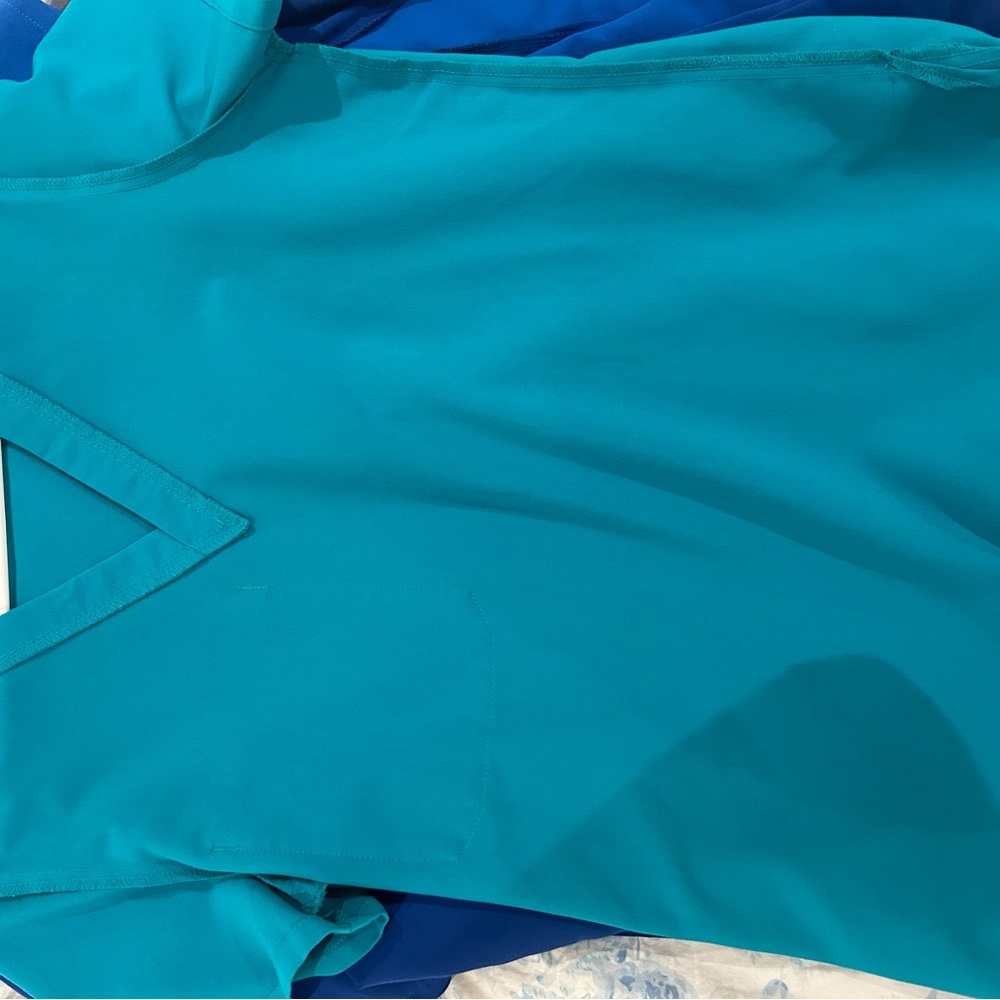 Figs Turquoise V-Neck Scrub Top
